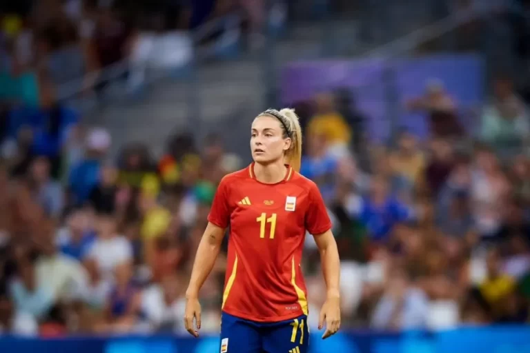 Alexia Putellas Freundin: Einblick in das private Glück der Weltfußballerin 2025